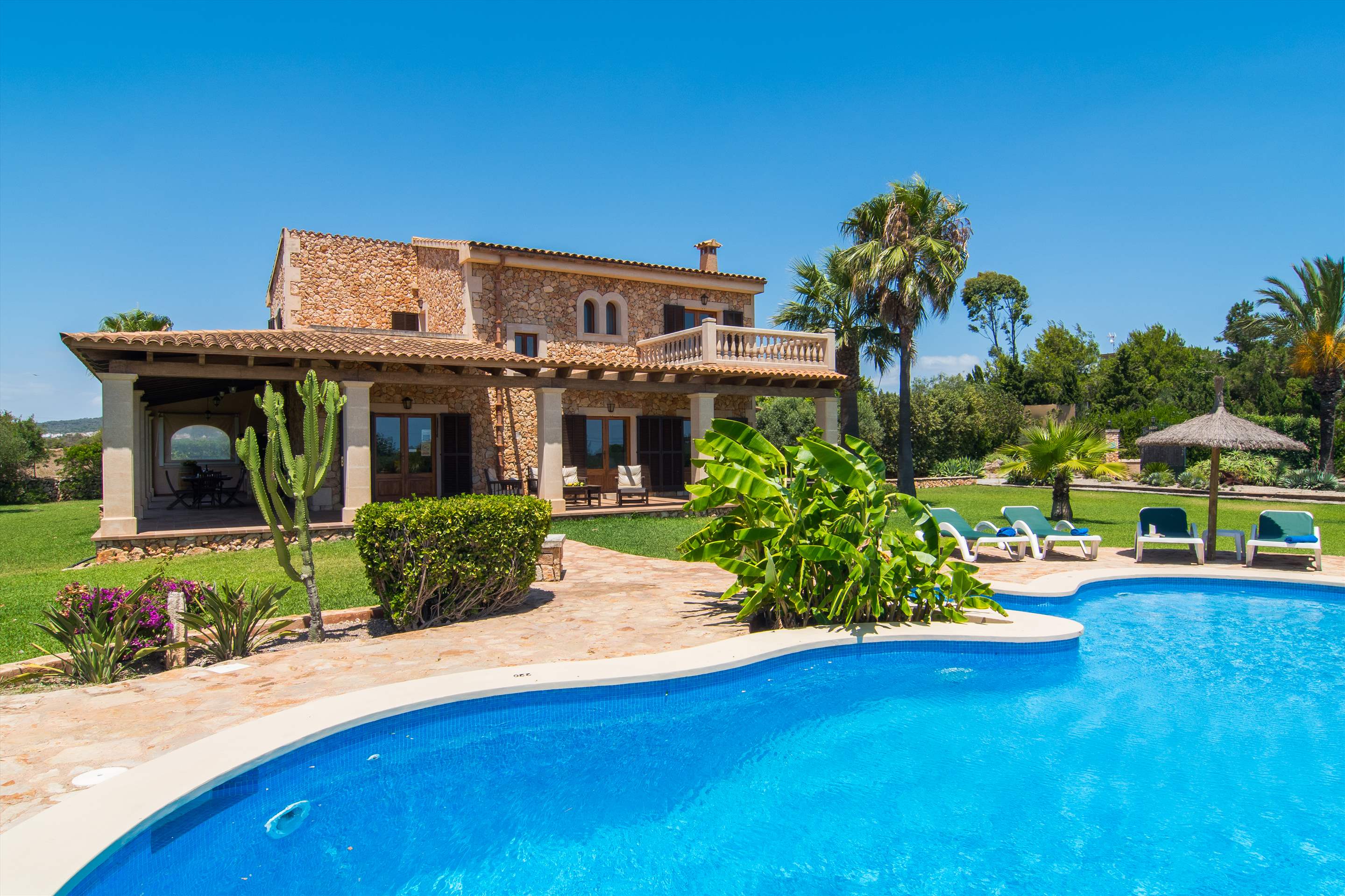 Sun-hat Select Villas